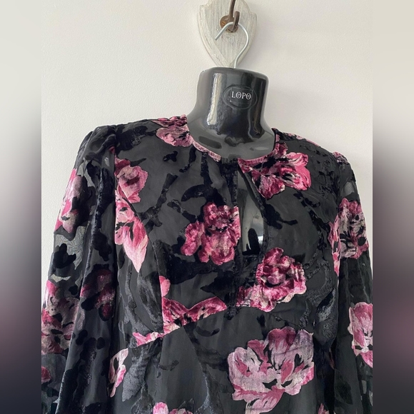 Forever New Burnout Velvet Dress - Picture 6 of 9